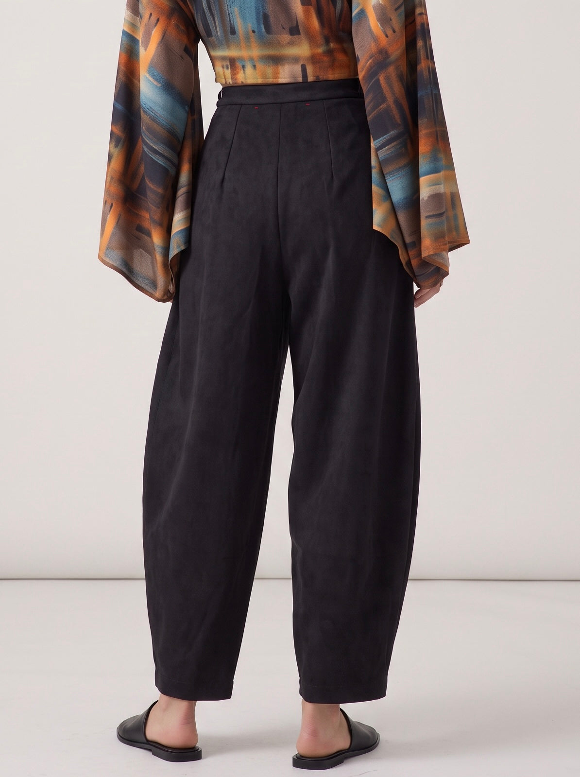 SUEDE BARREL TROUSER
