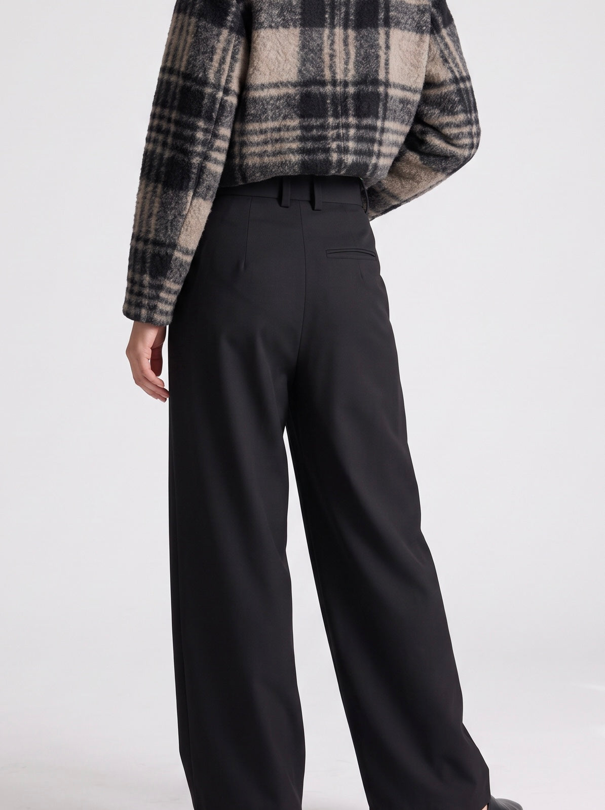 TAILORED TROUSER